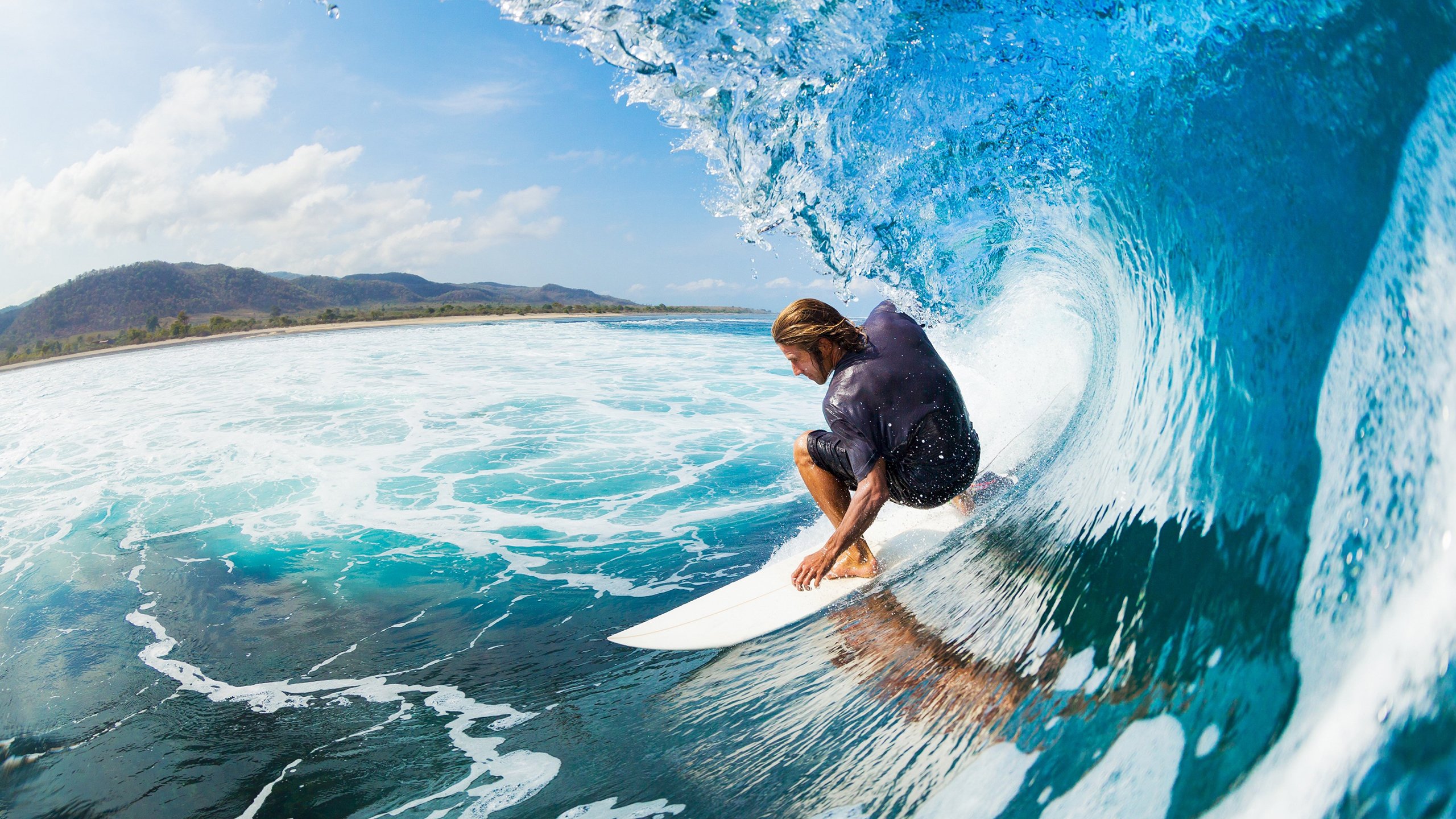 米切尔单节十五分带领骑士反超比分,米切尔22分全队半场18记三分 爵士灭魔术迎九连胜