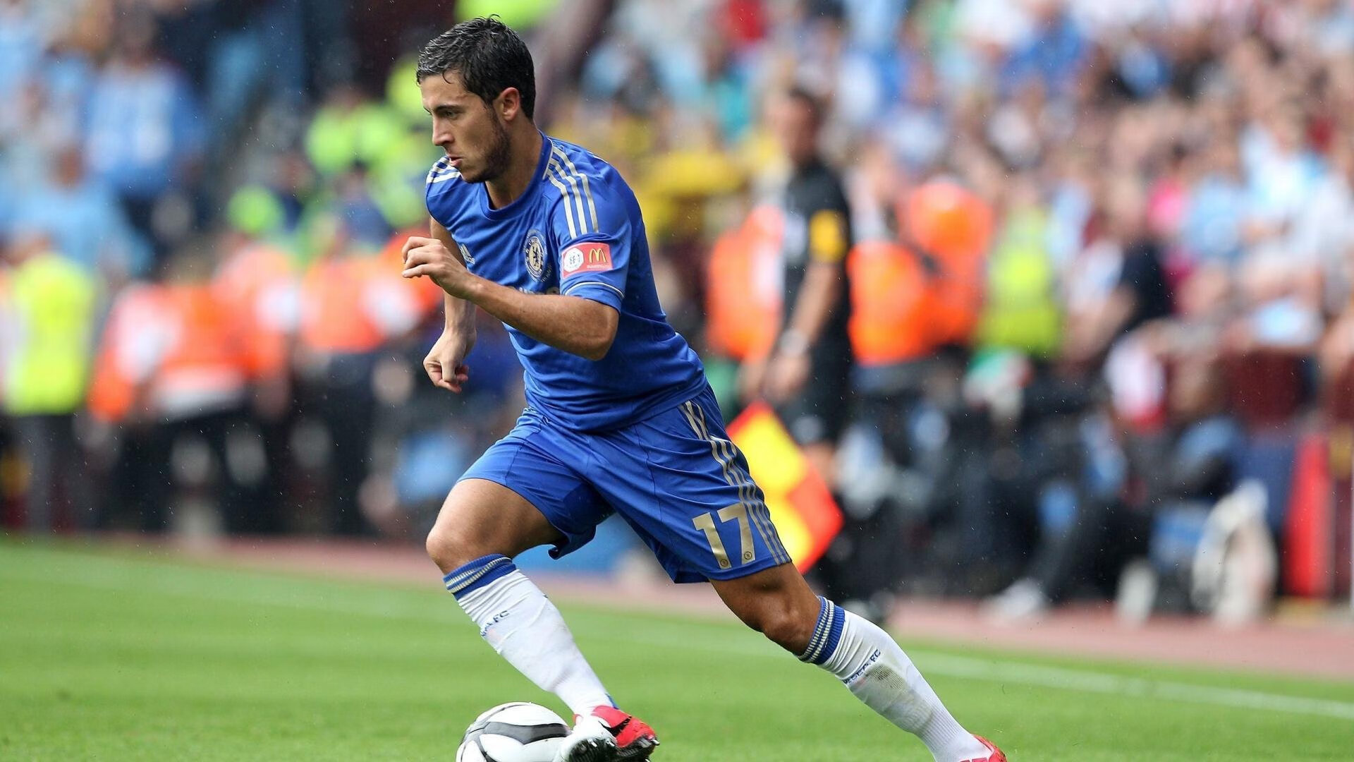 马刺球员在力量房进行专项抗冲击训练