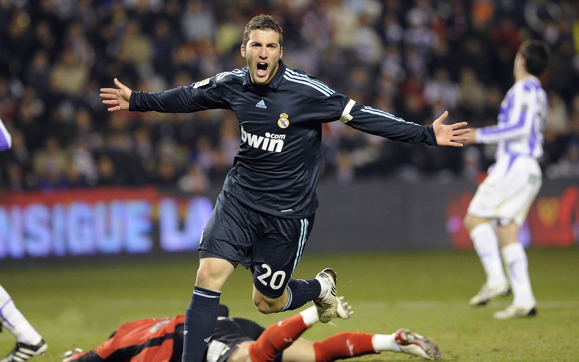 帮主称美联储降息信号明确，中长线投资机会显现，美联储非常规降息